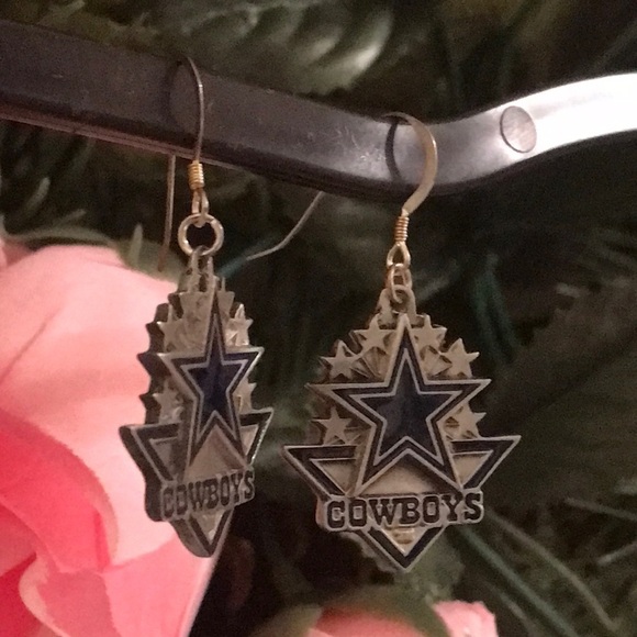 🔥ON SALE🔥3/$30🔥 💖 LA Design💖Handmade Earrings - Picture 2 of 4